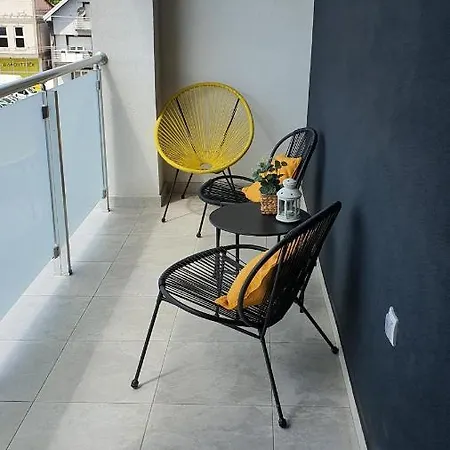 Jr Lux Apartman Stara Pazova Exterior photo