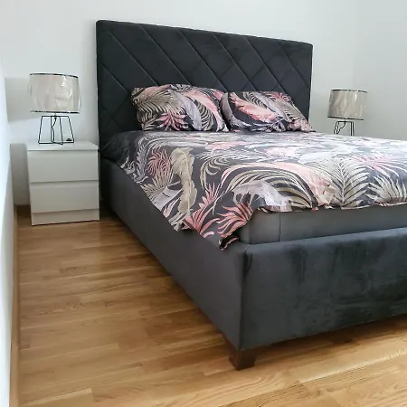 Jr Lux Apartman Stara Pazova Exterior photo