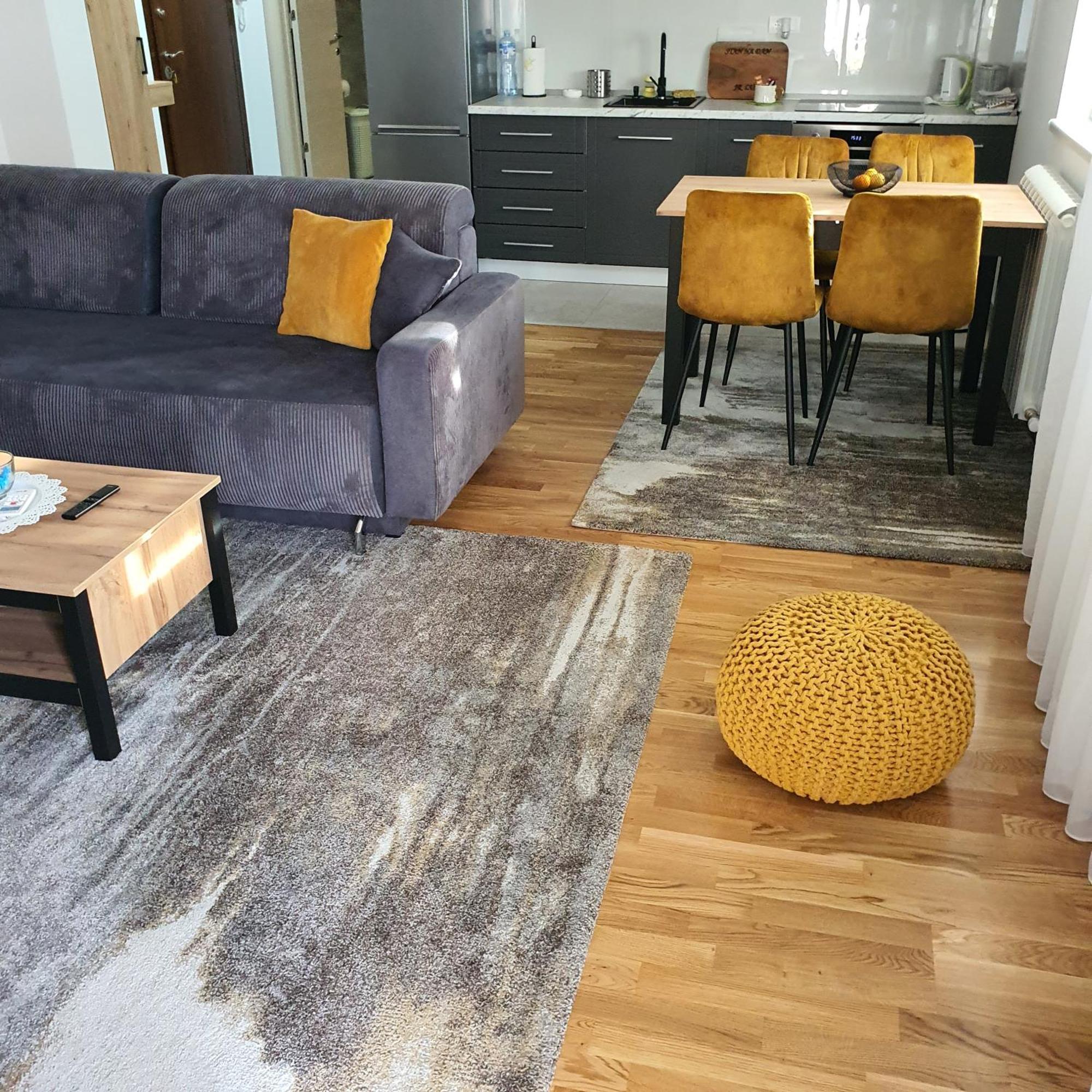 Apartment Jr Lux Stara Pazova
