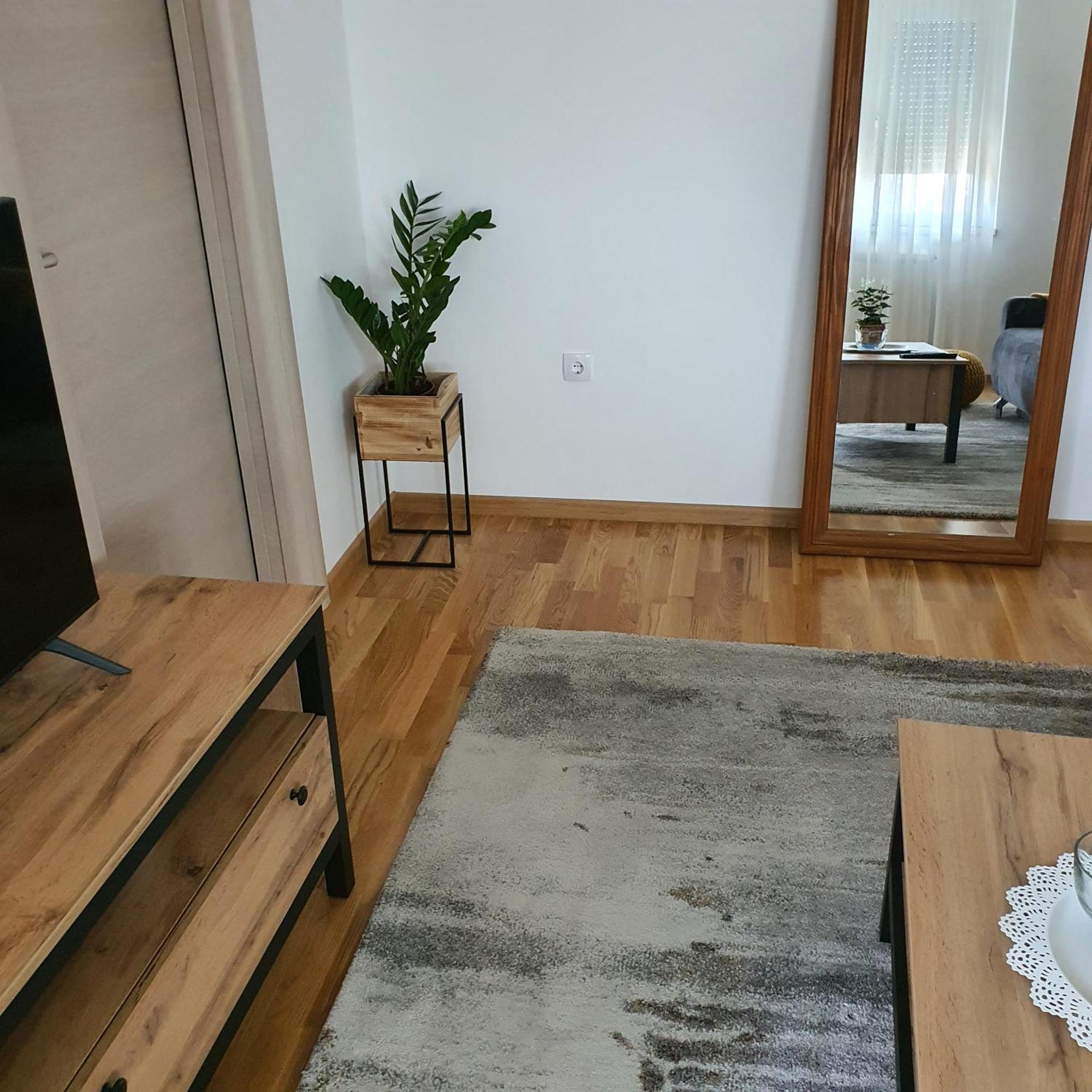 Apartment Jr Lux Stara Pazova