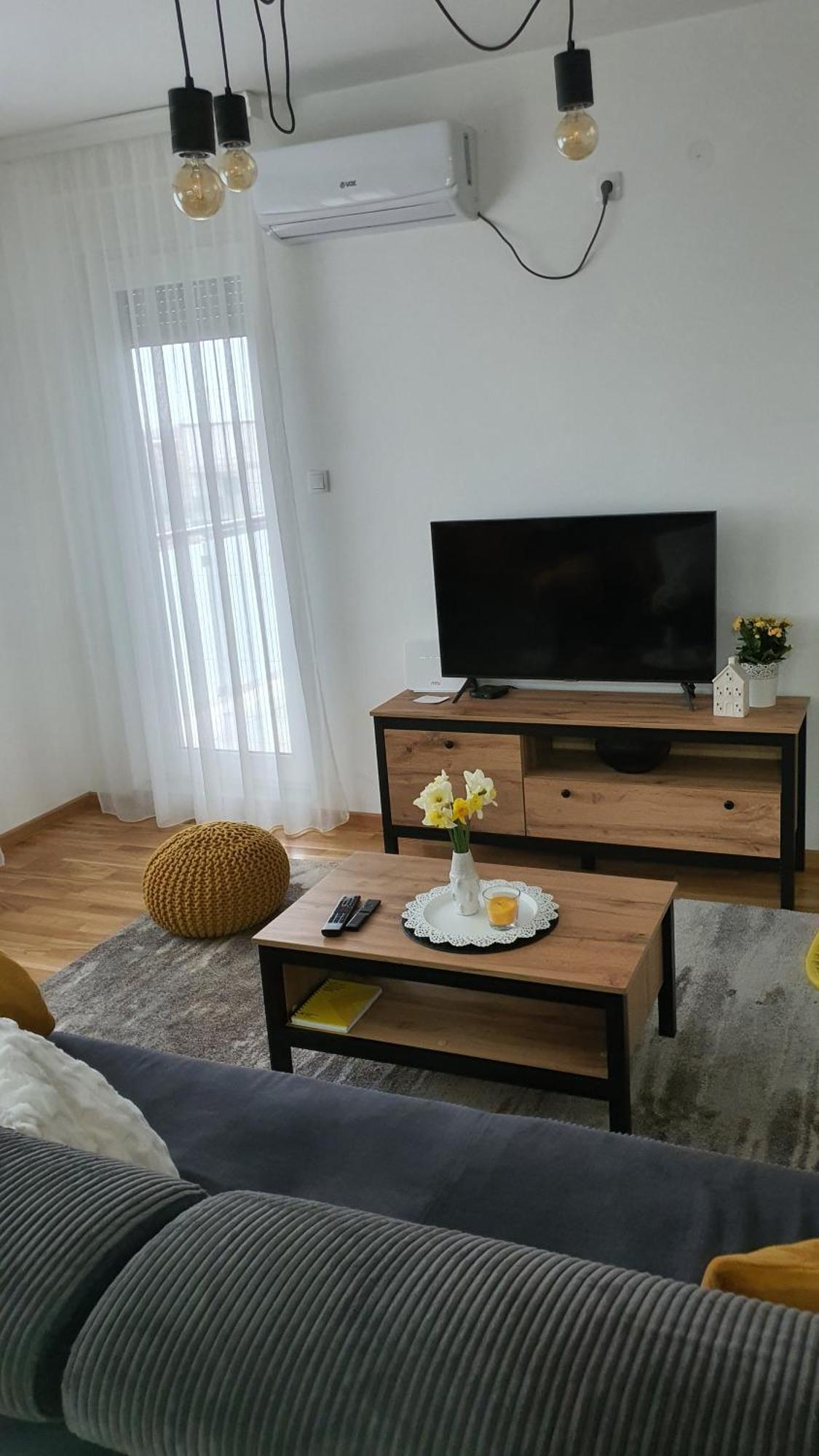Apartment Jr Lux Stara Pazova
